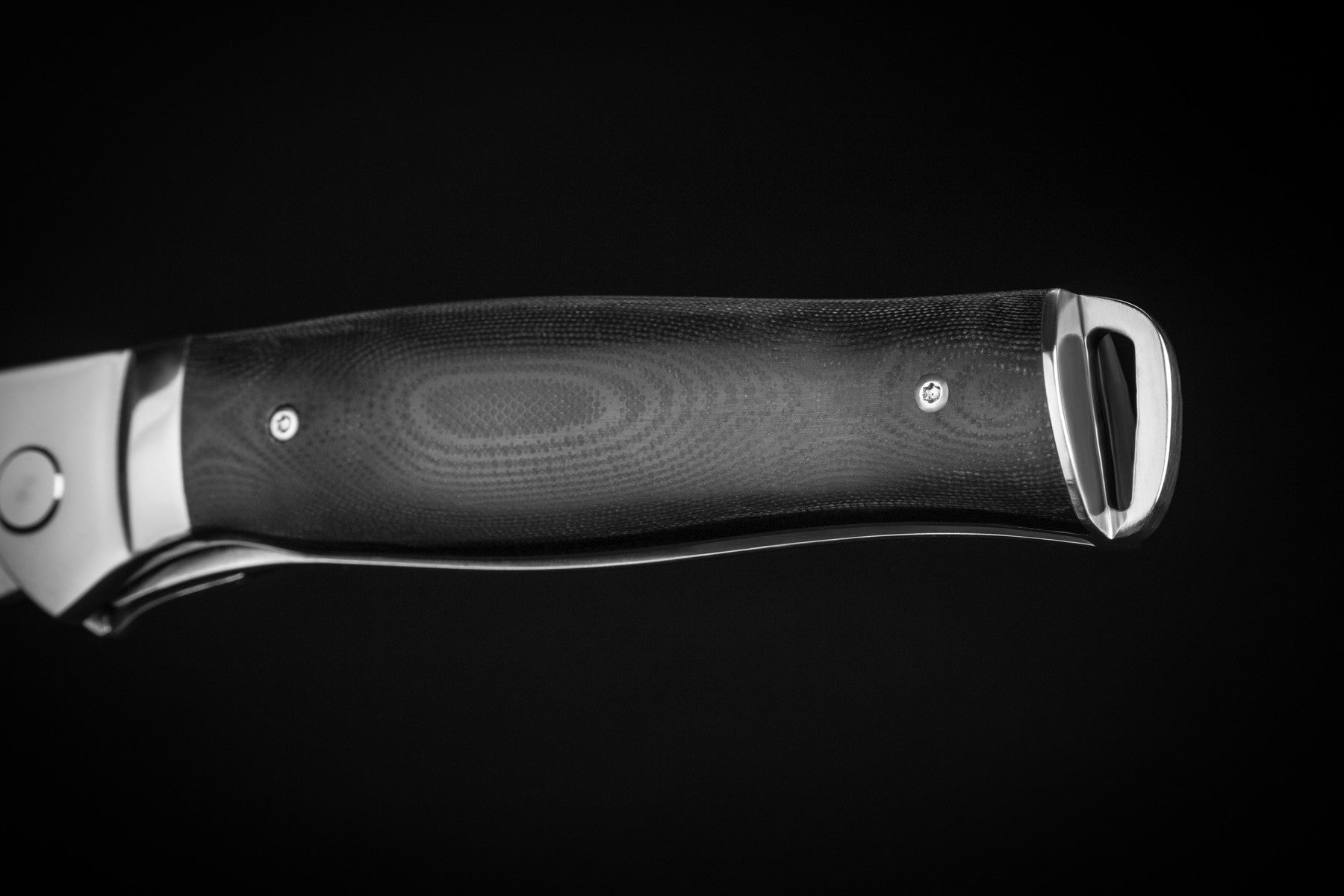 Ebony Folder 3rd Generation aus der Ground Zero Serie Liner Lock, mit Fibercarbon Griffschalen ED MAHONY