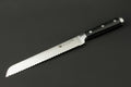 IZUMI ICHIAGO Brotmesser (Japanischer Schliff – doppelseitig)  aus Japanese High Carbon Edelstahl, Griff aus Tecaran IZUMI ICHIAGO