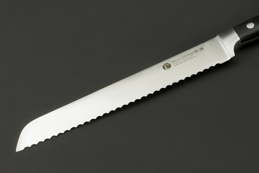 IZUMI ICHIAGO Brotmesser (Japanischer Schliff – doppelseitig)  aus Japanese High Carbon Edelstahl, Griff aus Tecaran IZUMI ICHIAGO