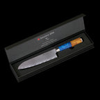 3-tlg. Katahiro Zen Damast Kochmesser-Set (8” Koch-, 7” Santoku-, 5” Santokumesser) Griff aus weißem Ahorn-Wurzelholz und blauem Acrylharz, mit Bambus Magnetmesserhalter und Wasserschleifstein (1000/3000) KATAHIRO ZEN
