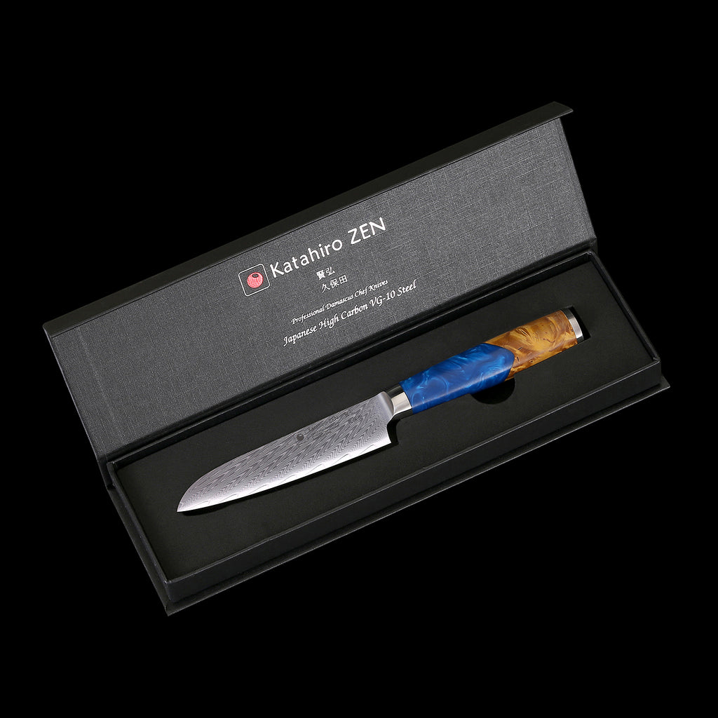 3-tlg. Katahiro Zen Damast Kochmesser-Set (8” Koch-, 7” Santoku-, 5” Santokumesser) Griff aus weißem Ahorn-Wurzelholz und blauem Acrylharz, mit Bambus Magnetmesserhalter und Wasserschleifstein (1000/3000) KATAHIRO ZEN