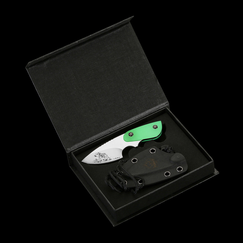 PUMA IP/ Ed Mahony Kleiner Keiler, Grünes lumineszierendes Harz, mit Kydexscheide Halskette ED MAHONY